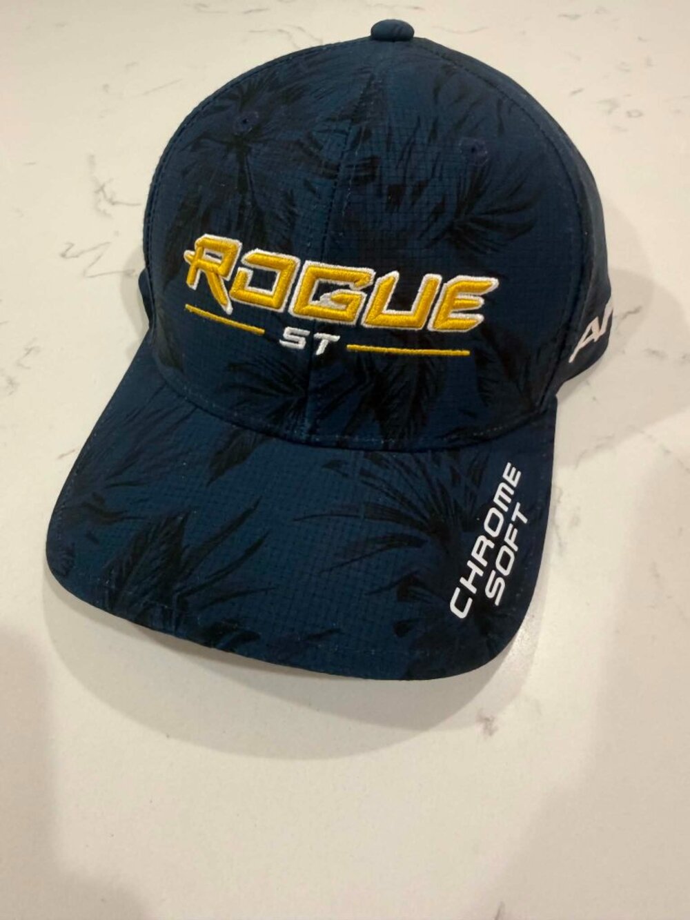 Limited Edition Callaway Rogue ST Limited Edition Hawaiian Golf Hat